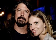 戴夫·格罗尔(Dave Grohl)在第一次见面时就预言妻子乔丁(Jordyn)会离开他