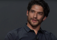 泰勒·波西(Tyler Posey)对过去的裸照泄露毫不在意，在OnlyFans上拥抱性